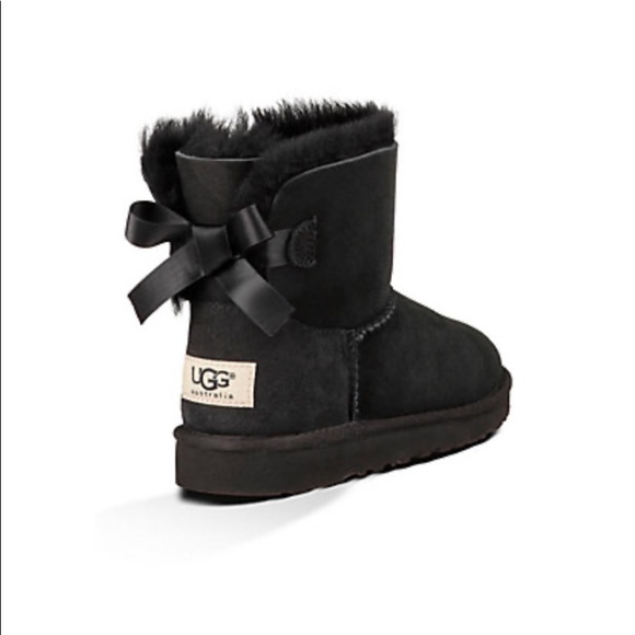 Black UGGS with Bow on the back - Picture 3 of 4